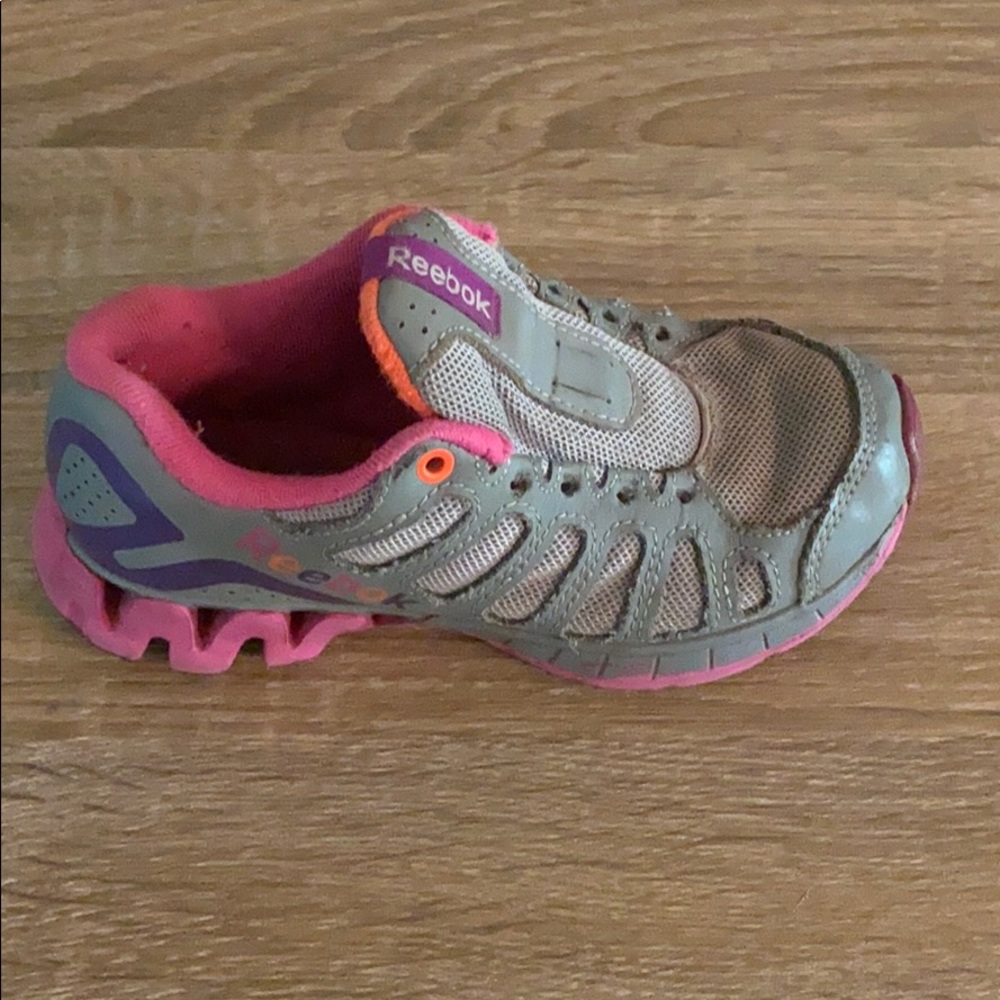 Girls Reebok Zigtech 11 - Picture 3 of 4